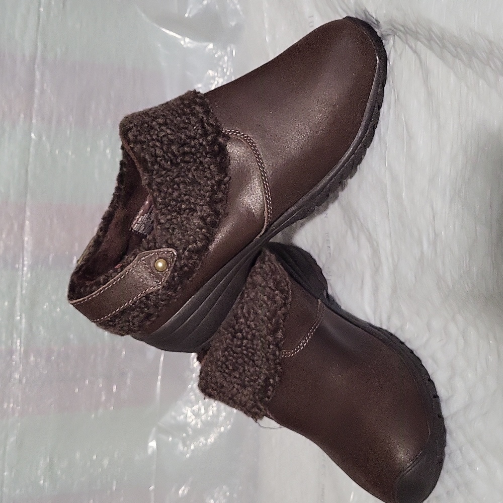 Eddie Bauer ankle boots